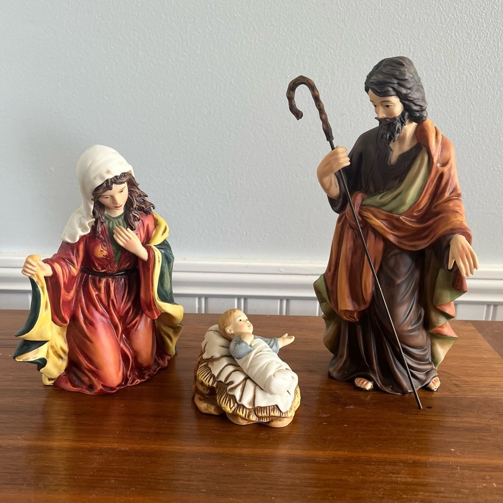 Ceramic Nativity Scene Christmas Around the World